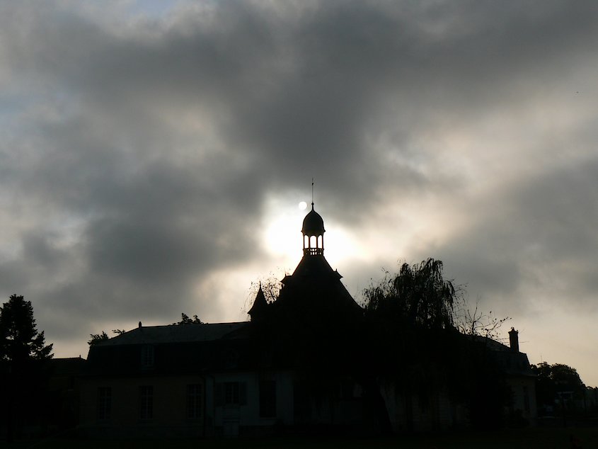Le Donjon de Ste Genevieve-des-Bois: Le Donjon 108